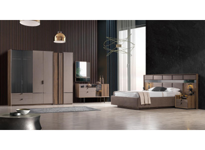 Exquisite Bedroom Set Bed 2 Bedside tables Dressing table Wardrobe new