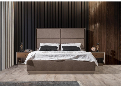 Luxury Bedroom Set Elegant Bed and 2x Bedside tables Modern design