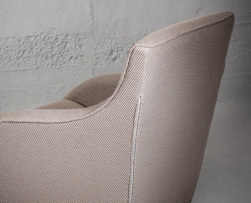 Stylish, comfortable club chair with velvet cover for stylish living rooms
