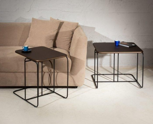 2x square side tables in a trendy look for versatile use