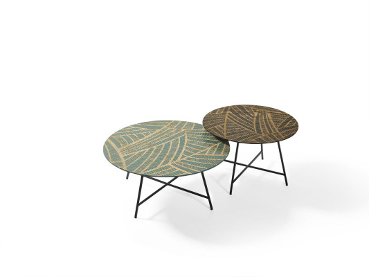 Refined Furnishings Set with 2 Round Coffee Tables in a contemporary style