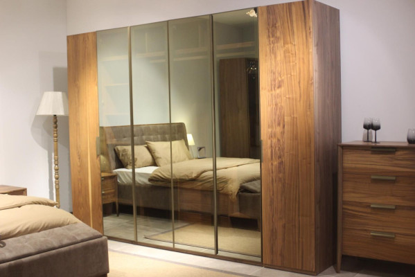 Bedroom Design Furniture Wardrobe Luxury Wood Brown Cabinets new