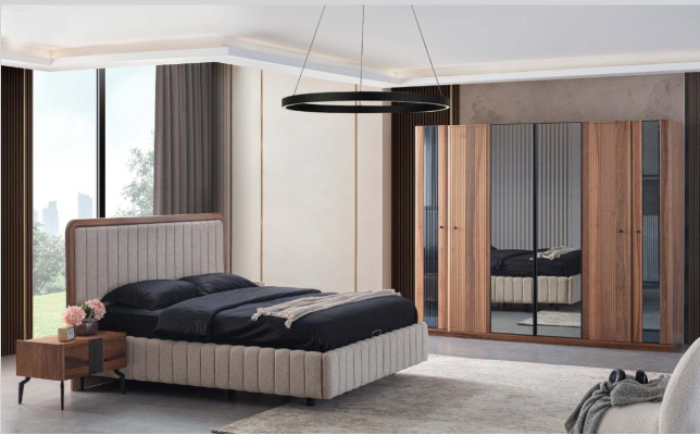 exclusive s Bedroom Set Bed 2x Bedside tables and Wardrobe 4 pieces.