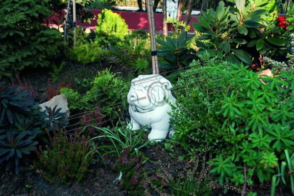 Garden Decoration Dog Patio Stone Figures Decorative Figure White Statue