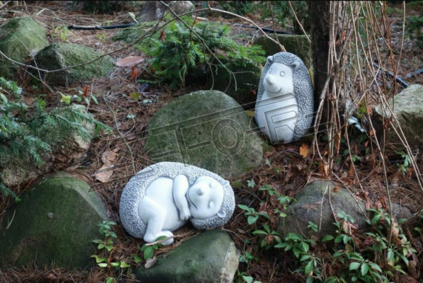Garden Decoration Hedgehog Patio Caricature Stone Figures Decorative Statue