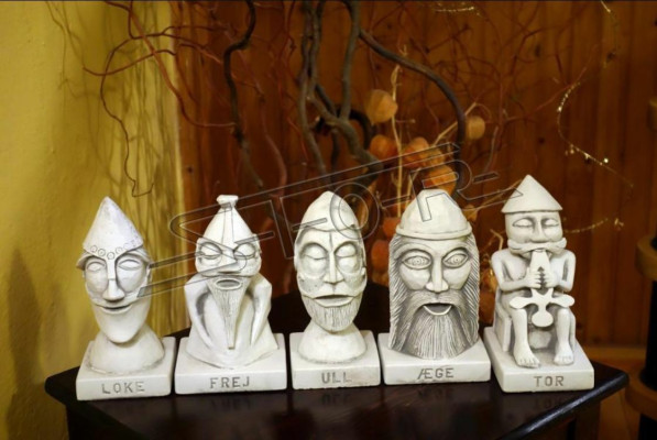 Gate Designer Figure Statue Statues Figures Sculpture Sculptures 17cm