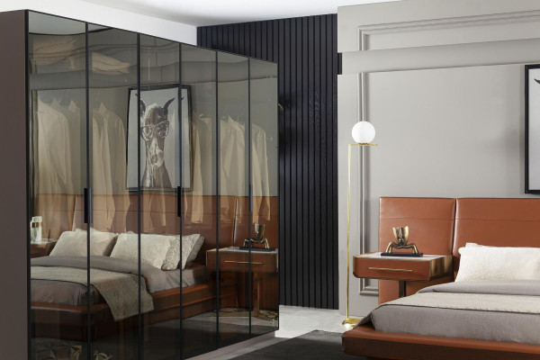 Bedroom Complete Set 5 pieces. Furniture Bed Wardrobe Chest of drawers Bedside tables