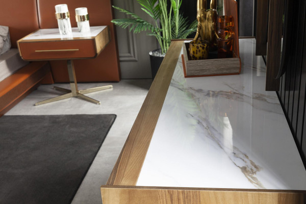 Luxury Sideboard Designer Chest of drawers with golden feet Chests of drawers Wardrobe