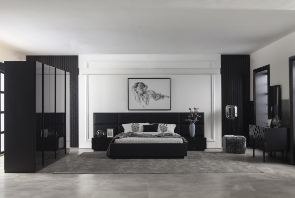 Bedroom Suite 4 pcs. in Black luxury suite with storage space new