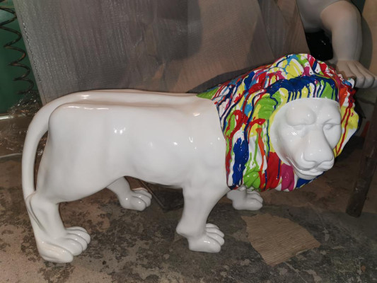 Modern decoration designer lion colorful sculptures house decoration sculpture abstract