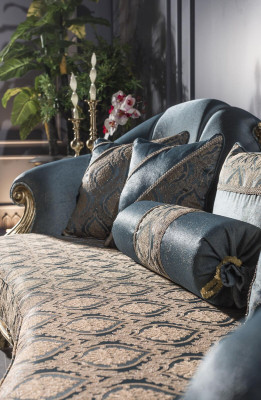 Sofa 3 Seater Blue Upholstered Sofa Living room Elegant Design Classic Luxury new