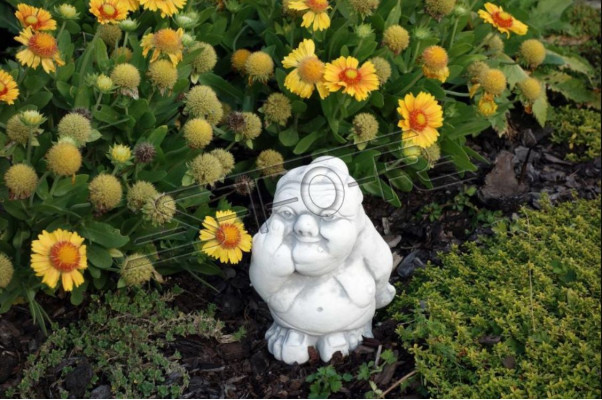 Figure Statue Garden Decoration Decorative Stinky Finger Middle Finger White Statues