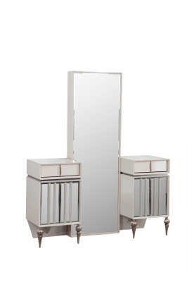 exclusive s Luxurious bedroom set with elegant brown chest of drawers