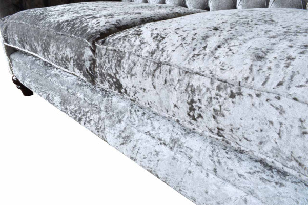 Luxurious Classic s Chesterfield sofa with three seats in gray