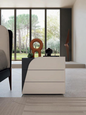 Bedroom Bedside table with 3 drawers Wood Italian Furniture Design Bizzotto