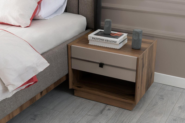 Brown Bedroom Bedside table Stylish Bedside tables with drawers new