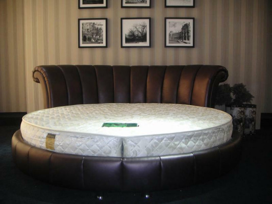 Round Bed Chesterfield Design Beds Upholstered bed Round Bed Upholstery Round