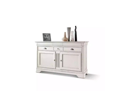 High-quality chest of drawers in classic n Italian design