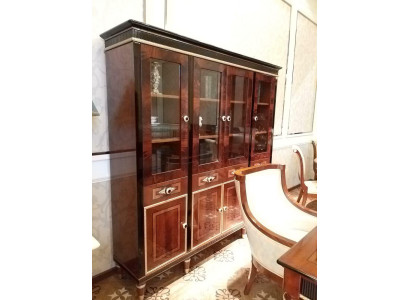 Classic s Bookshelf with artistic details - timeless elegance for your library