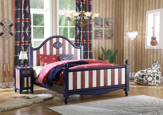 Bed Bedside table 3 pieces. Bedroom Set Design American Style Luxury Beds Group
