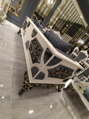 Luxurious 3 Seater Sofa Noble Sofa Elegant Living room Art deco Sofa new