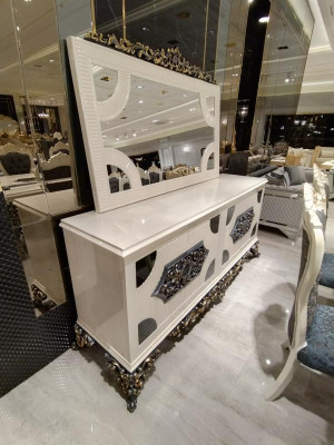 High-quality elegant chest of drawers with mirror stylish appearance