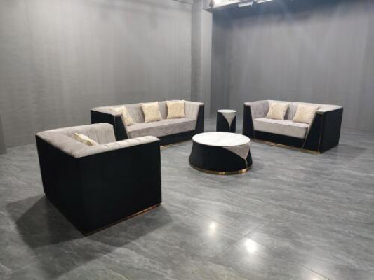 Medusa Sofa set Furniture Couch Set 4 pieces. Complete e Suite coffee table