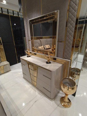 Modern Chest of drawers with Mirror Luxury Moder design Bedroom Wood Set 2pcs.
