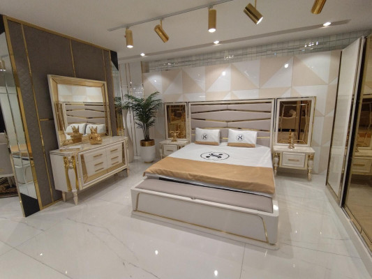 Bedroom Set Complete Bed + 2x Bedside tables Chest of drawers with Mirror Modern new