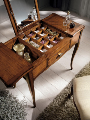 Cosmetic Table Chest of drawers Hairdressing Tables new Designer Consoles Dressing table