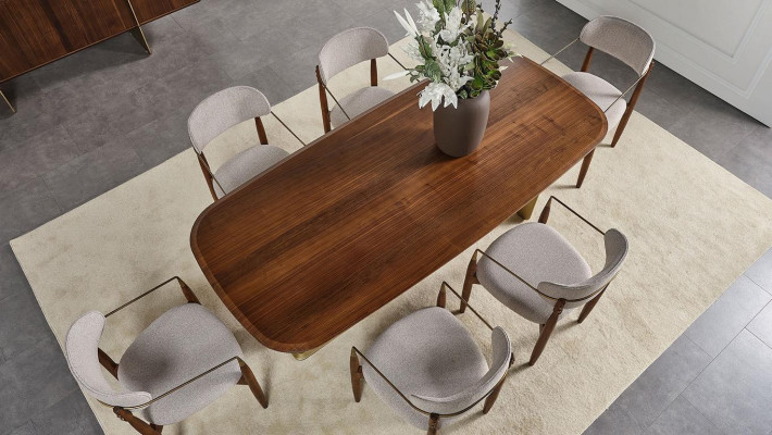 Modern Dining room Set Consists of Dining table and 6x Chairs Brown 7 pieces.
