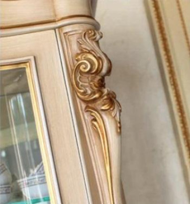 Luxury Display case Beige Color Perfect Furniture for Living room Wooden display case