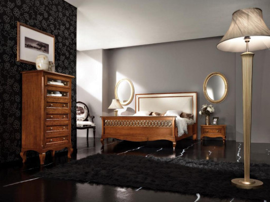 Luxury bedroom set 4 pieces. Bed 2 Bedside tables Chest of drawers Solid wood Furniture Italy