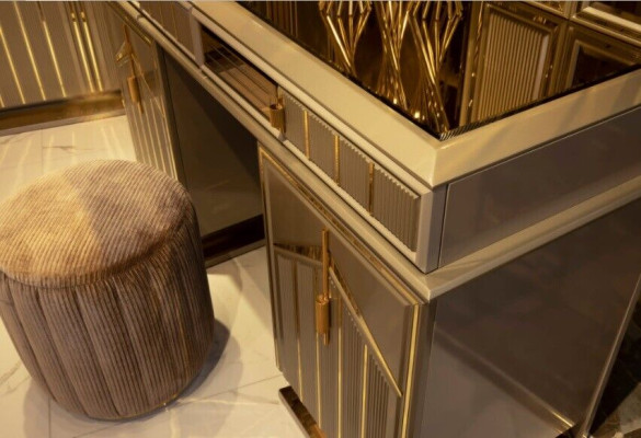 Dressing table set console mirror bedroom furniture design stool set 3 pieces. new