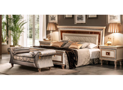 Luxury bedroom set 4 pieces. Bed + 2x bedside table + chaise longue design lounger