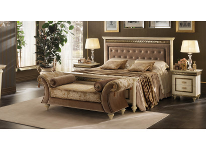 Bed Bedside table Chaise longue 4 pcs. Bedroom Set Design Modern Luxury Beds
