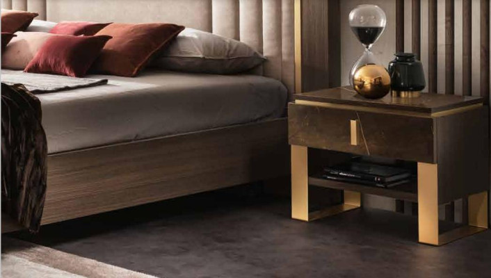 Classic s 4-piece Bedroom Modern Set Bed Bedside table Chest of drawers