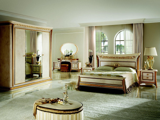 Bed royal royal antique Bedroom Upholstered bed Baroque Rococo Designer