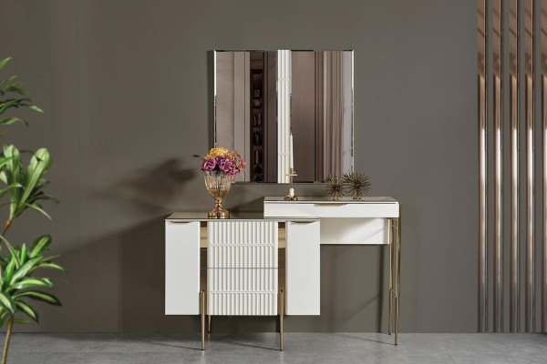 Modern bedroom set Designer Set Bed 2x Bedside tables 5 pieces.