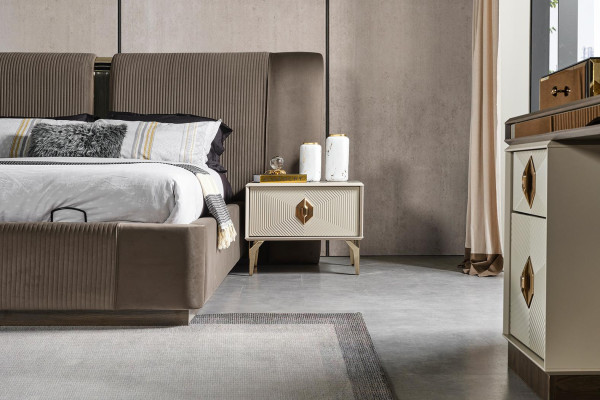 Bedroom set Designer Bed 2x Bedside tables Dressing table Mirror