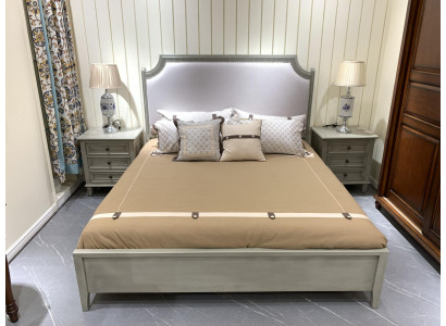 Premium Bedroom Set: Bed and Bedside tables made from natural wood in gray