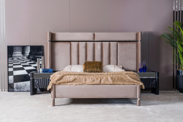 Bedroom Set Complete Bed + 2x Bedside tables + Wardrobe 4 pieces.