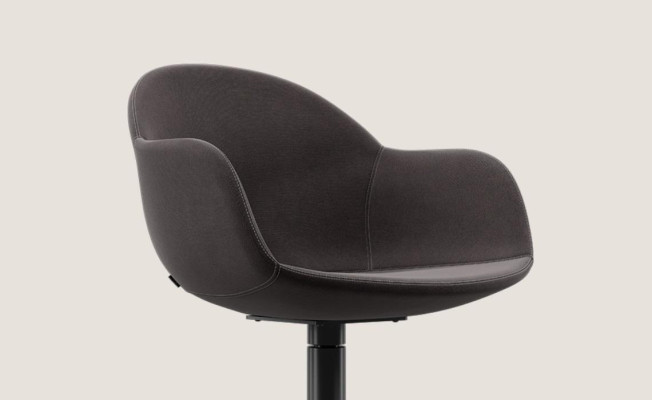 Designer black dining room chair with stainless steel base luxury single seater new
