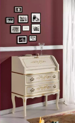 Klassicsh Elegant, luxurious new chest of drawers available to order in white wood