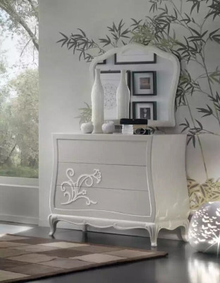 Luxury Bedroom Set 5 pieces. Bed 2x Bedside tables Chest of drawers Designer Furniture