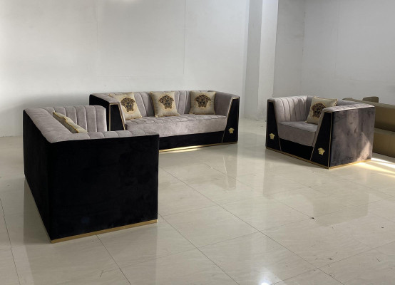 Luxury Sofa 2 Seater Furniture Design Upholstery Black Textile Velvet Sofas Couches
