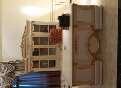 Beautiful office furniture set in classic style with Chesterfield elements
