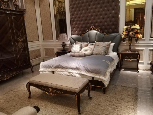 Bedroom Set Bedside tables Bed 5 pieces. Baroque Rococo Antique Style Wood Bed new