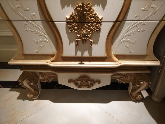 Bedroom Complete Set Royal Baroque Bed Bedside table Stool Wardrobe 5 pieces.