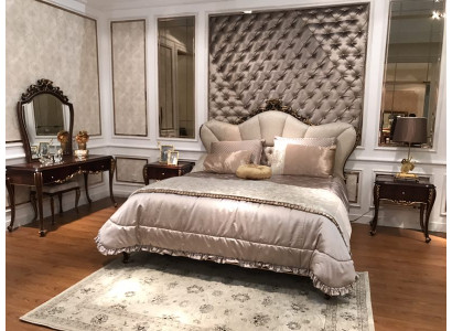 Opulently decorated 7-piece bedroom complete set